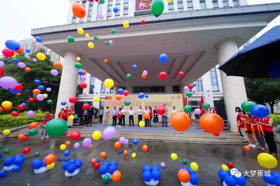 @宁德考生，橙丝带飘起来了！爱心送考车等你来预