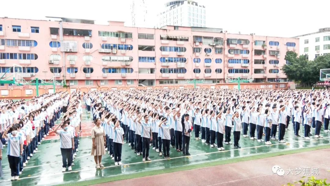 现场直击！蕉城区各中小学迎来开学第一课