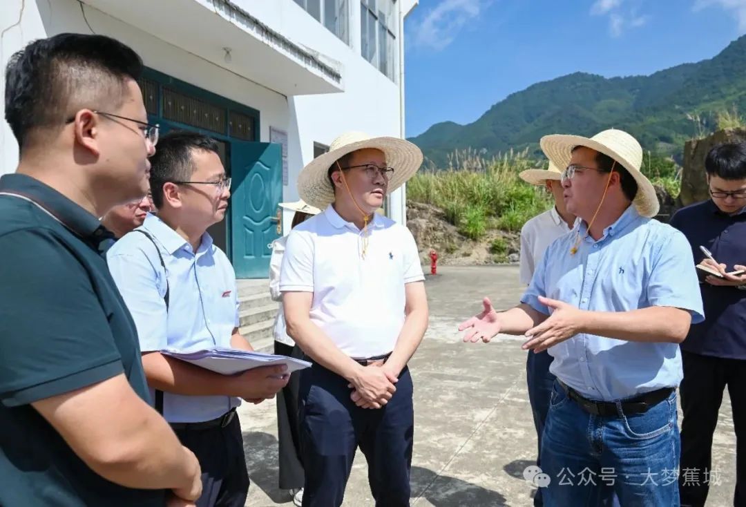 区领导开展水源地保护暨河湖长制工作调研