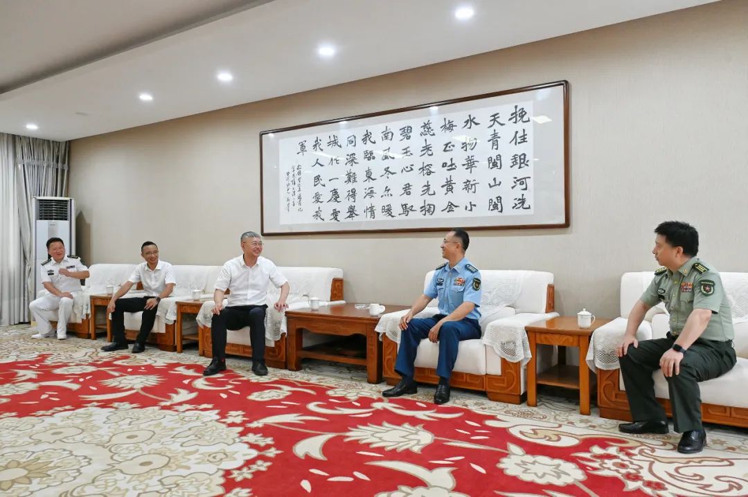区领导赴宁德军分区开展“八一”走访慰问活动