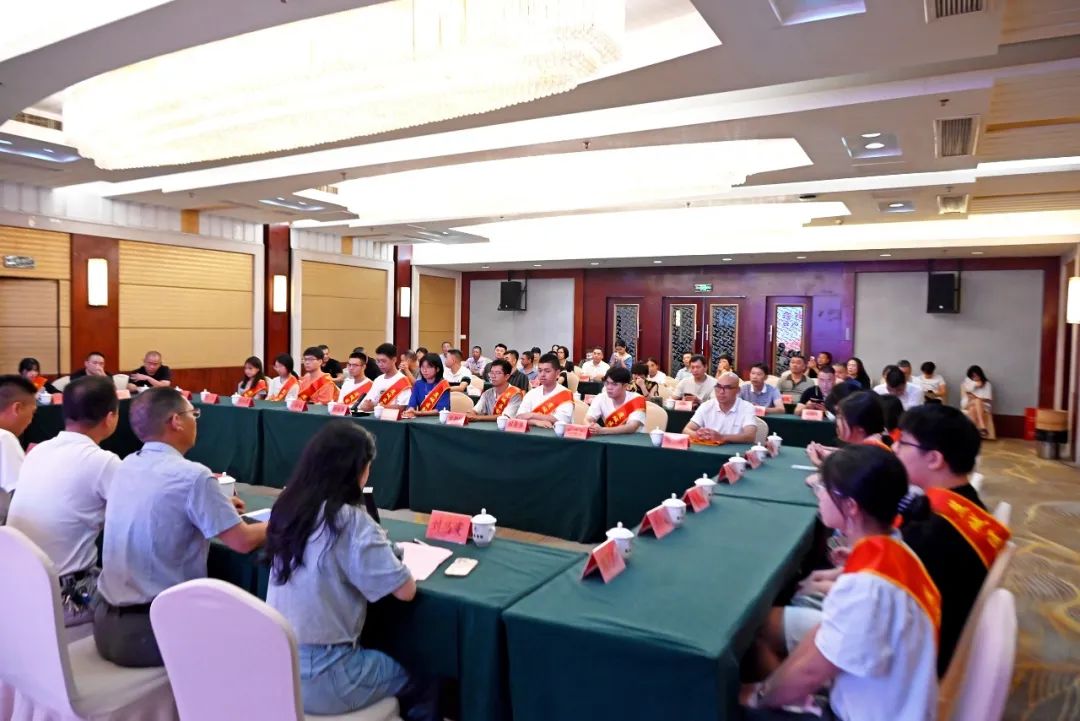 金秋奖学励英才！21名学子荣膺嘉勉