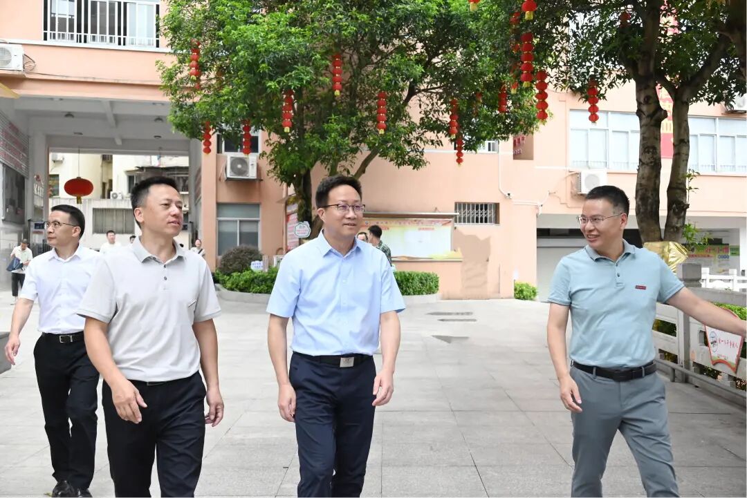情系教育暖人心！区长慰问一线教育工作者→