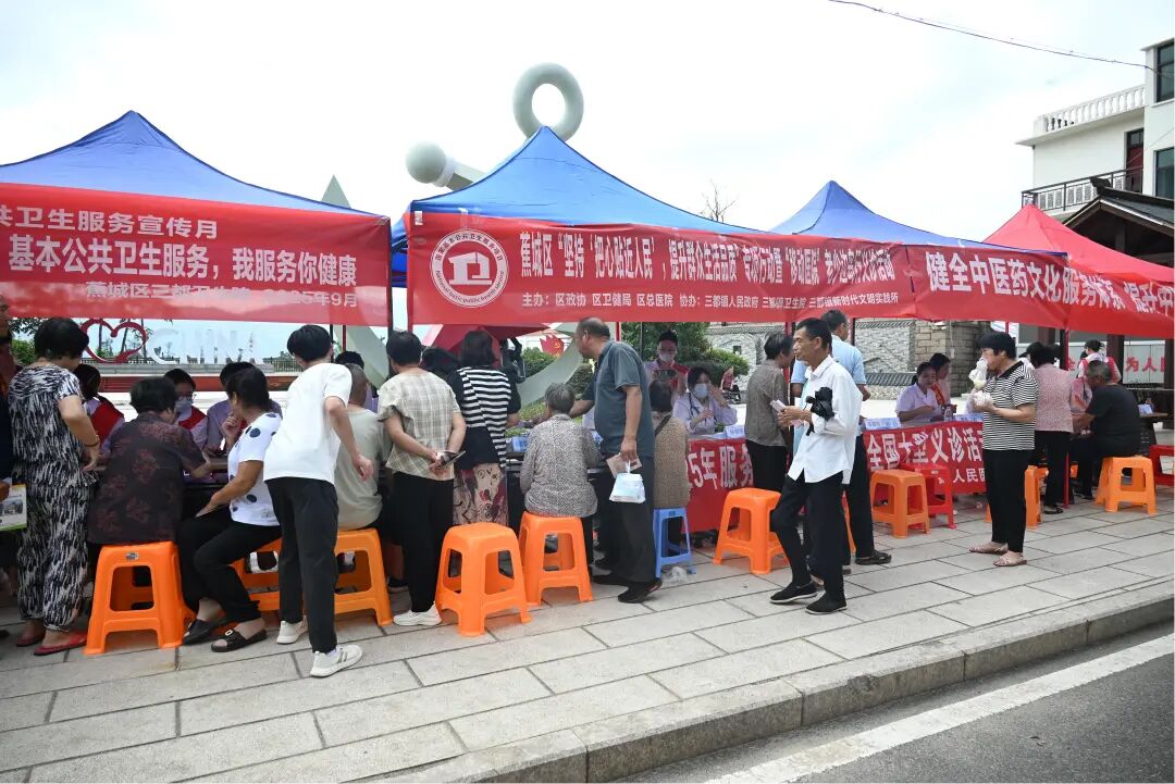 “移动医院”首诊开进三都岛！蕉城将二甲医院服务送到村民家门口