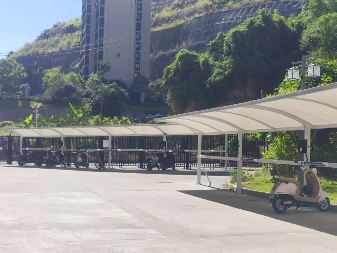 我为群众办实事 | 蕉城这个社区新建520㎡充电区，惠及千辆电动车