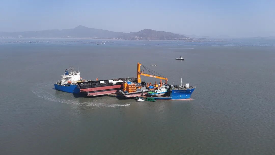 海上“巨无霸”出港！从宁德驶向几内亚→